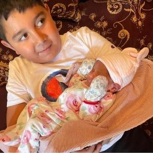 Meet your Posher, Claudia